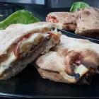Afacere 8 imagine LA BELLA VITA. CAFENEA, COKTAIL BAR, ITALIAN FOOD Servicii de livrare pizza la domiciliu în Iaşi