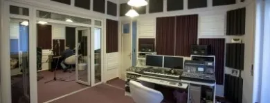 Afacere 4 imagine ART MUSIC S.R.L Studio de înregistrari în Bucureşti