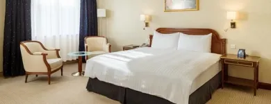 Afacere 5 imagine ATHENEE PALACE HILTON BUCHAREST Turism şi Agrement în Bucharest B