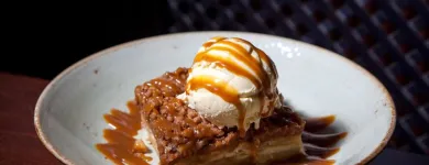 Afacere 1 imagine HARD ROCK CAFE Restaurant cu specific american în Bucharest B