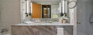 Afacere 79 imagine JW MARRIOTT BUCHAREST GRAND HOTEL Turism şi Agrement în Bucharest B