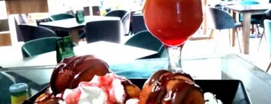 Afacere 2 imagine LA BELLA VITA. CAFENEA, COKTAIL BAR, ITALIAN FOOD Servicii de livrare pizza la domiciliu în Iaşi