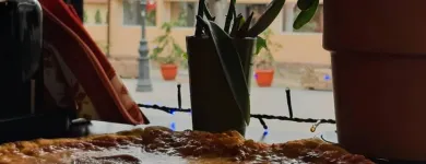 Afacere 7 imagine LA BELLA VITA. CAFENEA, COKTAIL BAR, ITALIAN FOOD Servicii de livrare pizza la domiciliu în Iaşi