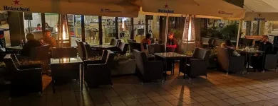 Afacere 9 imagine LA BELLA VITA. CAFENEA, COKTAIL BAR, ITALIAN FOOD Servicii de livrare pizza la domiciliu în Iaşi