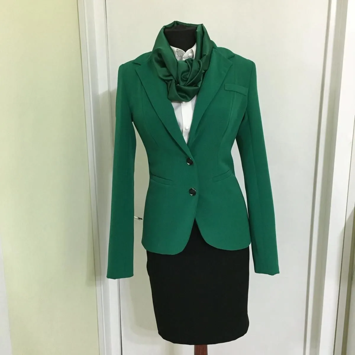 Afacere 11 imagine ATELIER RETOUCHERIE - CROITORIE SI RETUSURI HAINE SECTOR 1