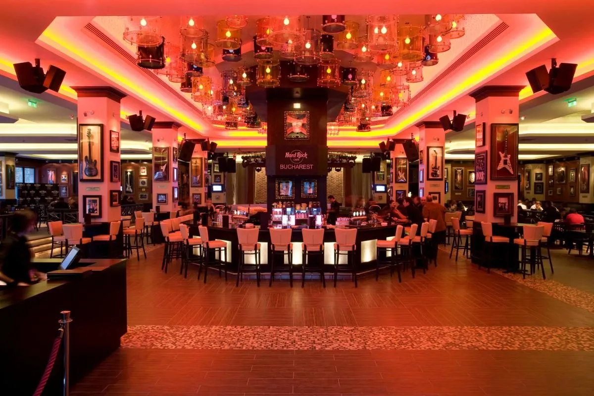 Afacere 9 imagine HARD ROCK CAFE