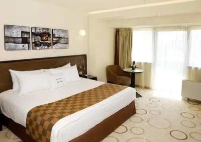 Afacere 4 imagine DOUBLETREE BY HILTON HOTEL BUCHAREST - UNIRII SQUARE
