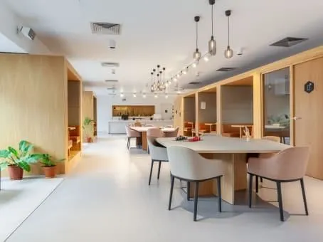 Afacere 5 imagine SPACES - BUCHAREST, UNIRII