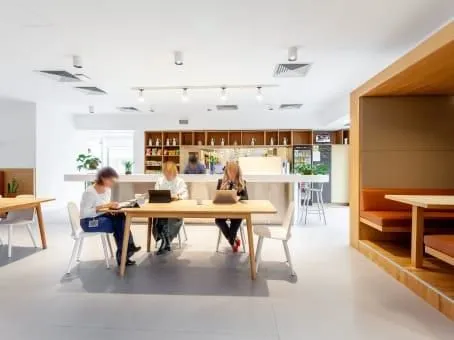 Afacere 11 imagine SPACES - BUCHAREST, UNIRII