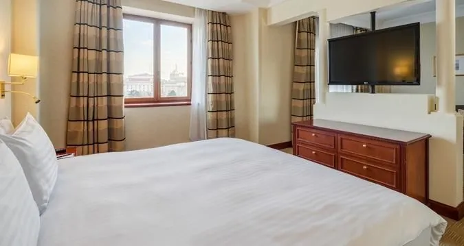 Afacere 6 imagine ATHENEE PALACE HILTON BUCHAREST