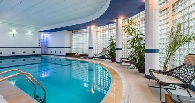 Afacere 14 imagine ATHENEE PALACE HILTON BUCHAREST